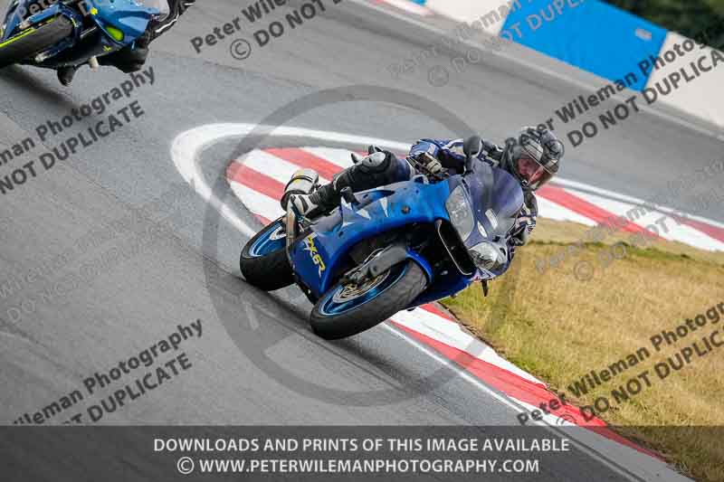 donington no limits trackday;donington park photographs;donington trackday photographs;no limits trackdays;peter wileman photography;trackday digital images;trackday photos